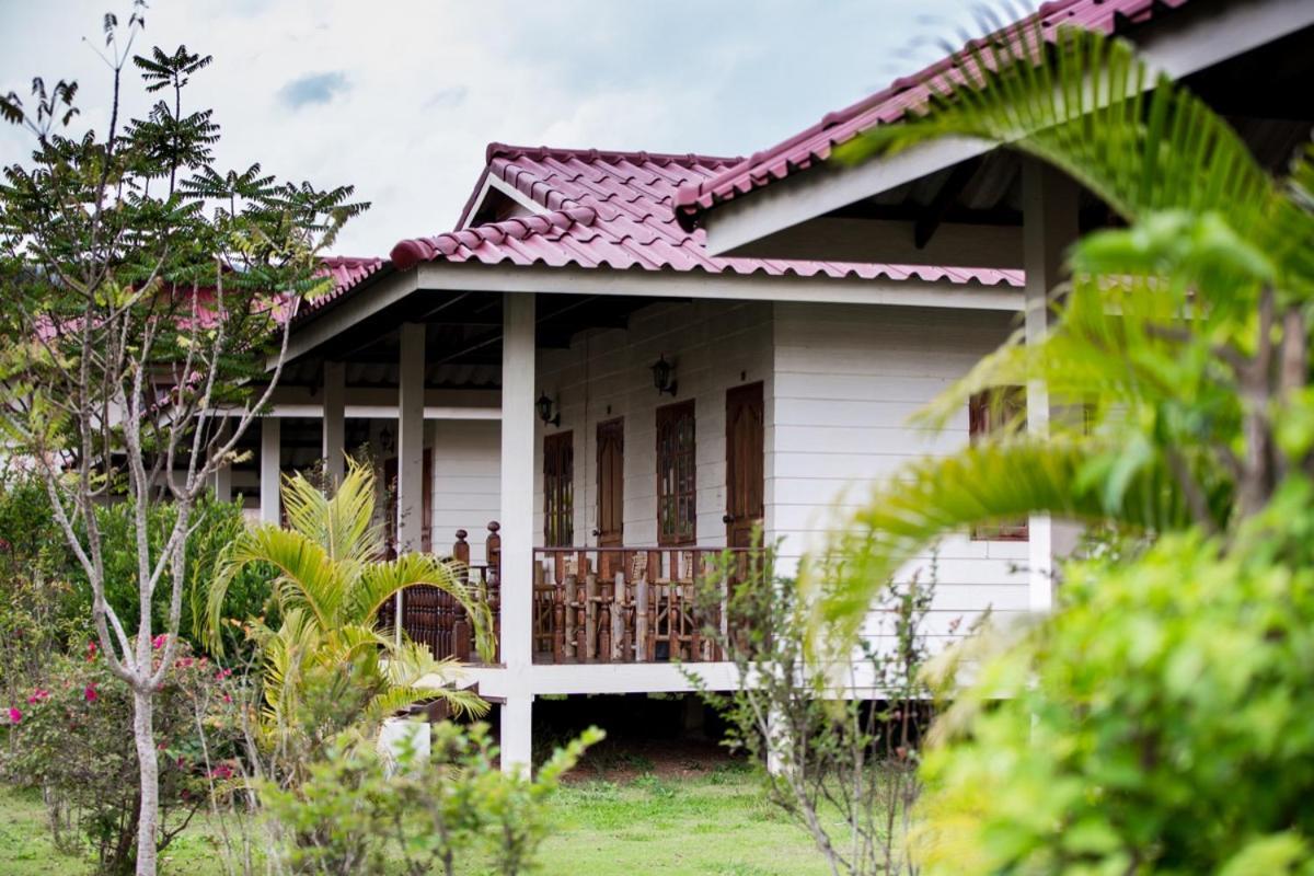 Smile Resort Mae Rim Zewnętrze zdjęcie