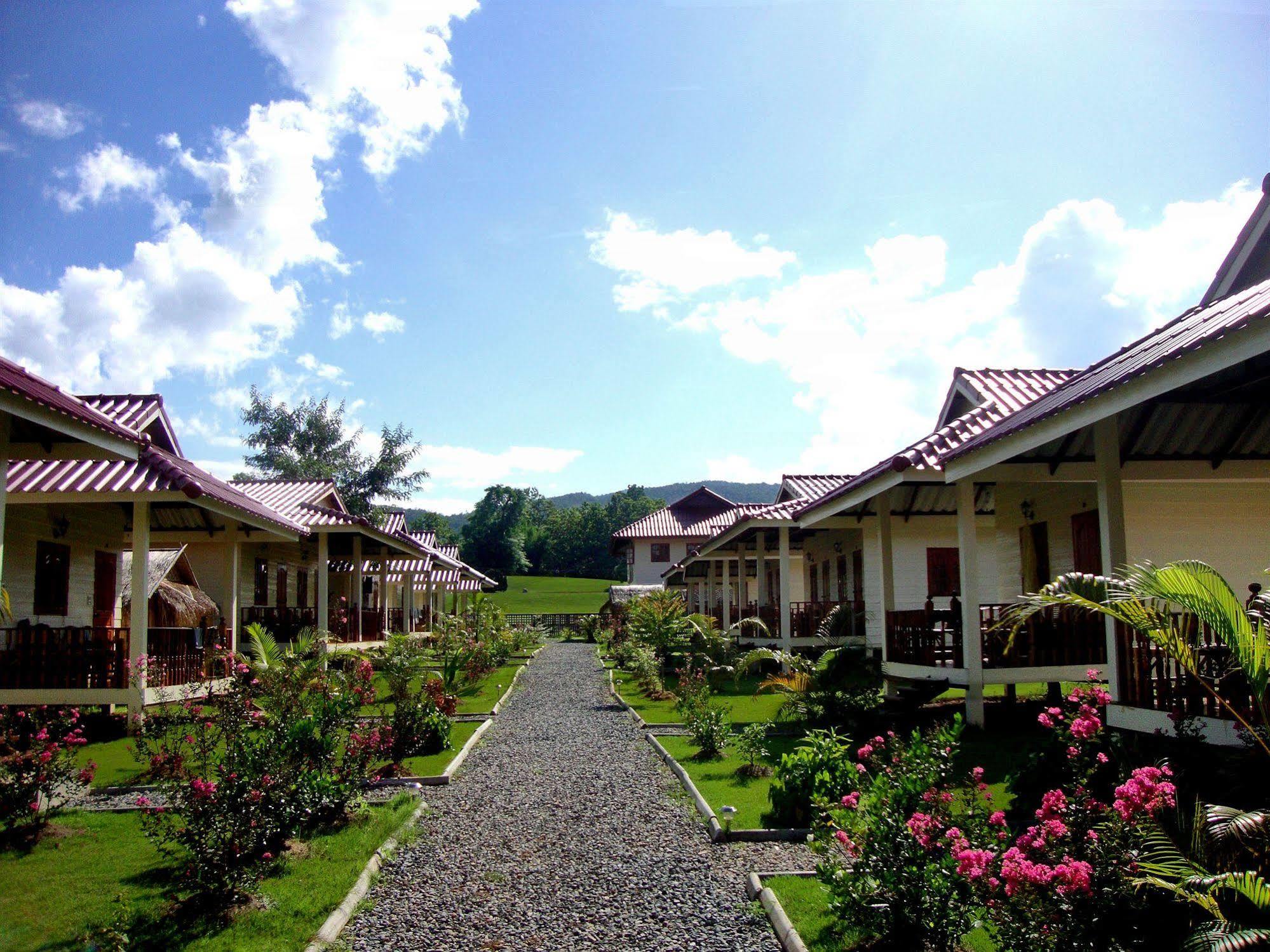 Smile Resort Mae Rim Zewnętrze zdjęcie